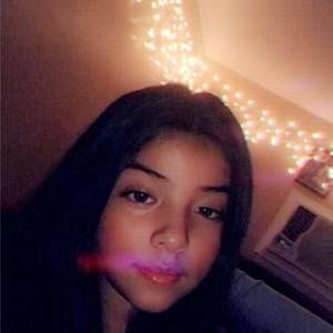 Meet your Posher, Fatima